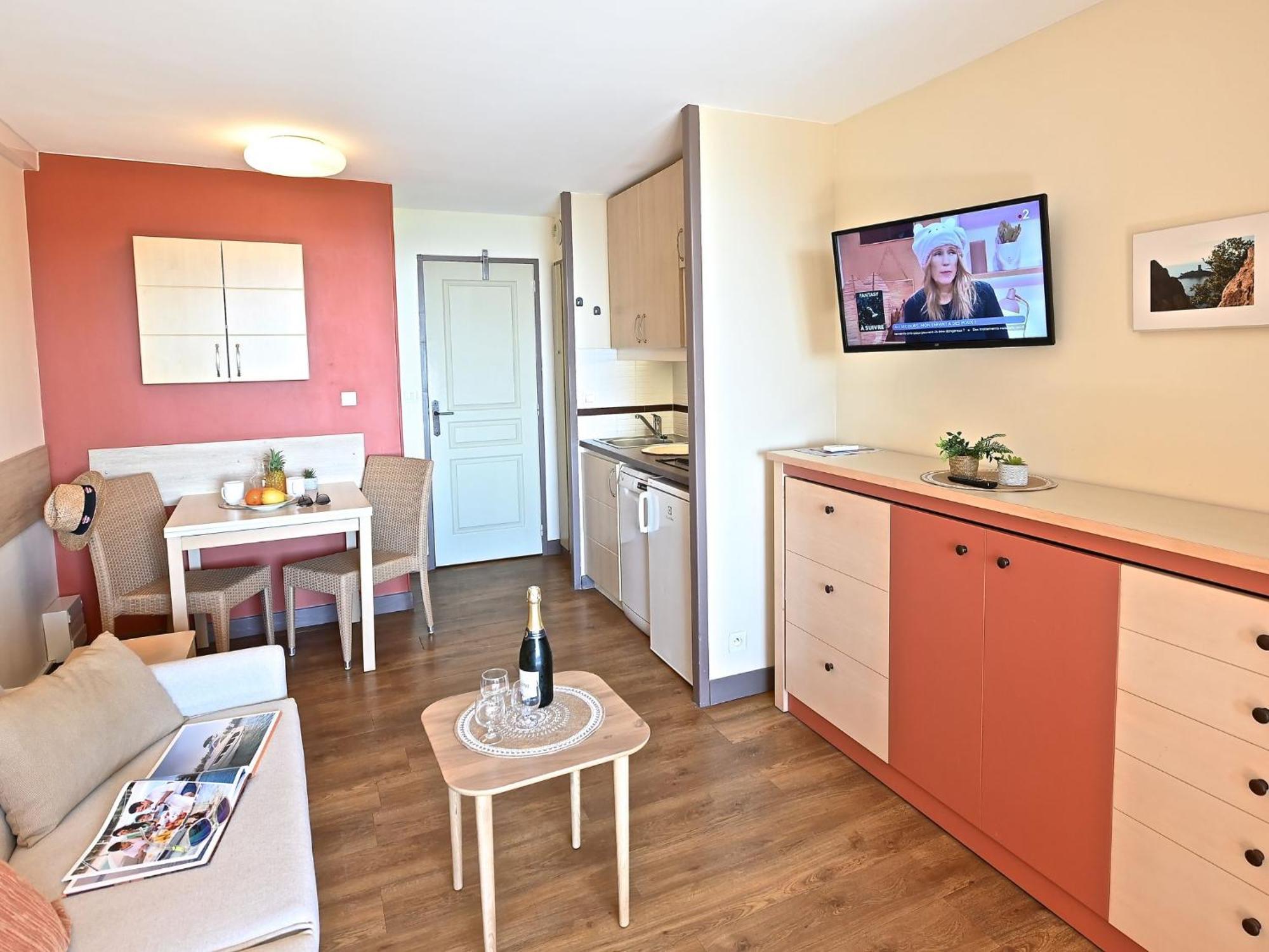 Apartment Village Cap Esterel - Le Village-9 By Interhome Saint-Raphaël Exterior foto